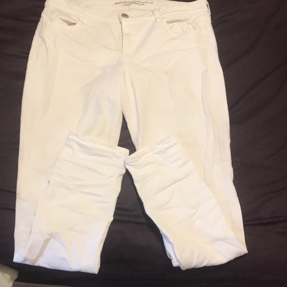 American eagle white jeans